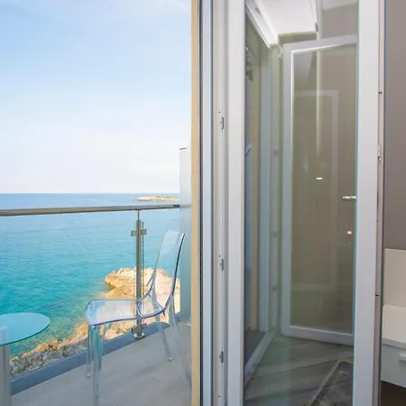 La Dimora Sul Mare Bed & Breakfast *