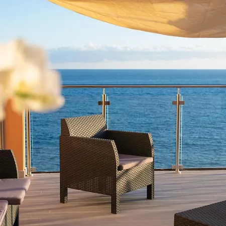 La Dimora Sul Mare Bed & Breakfast Marina di Camerota