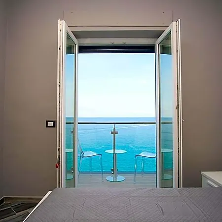 Bed and breakfast La Dimora Sul Mare 4*